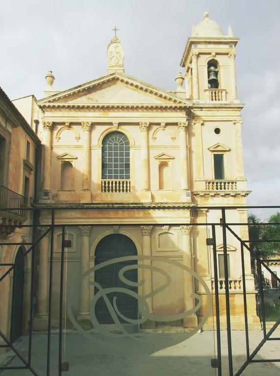 Guest House San Domenico Аугуста Экстерьер фото